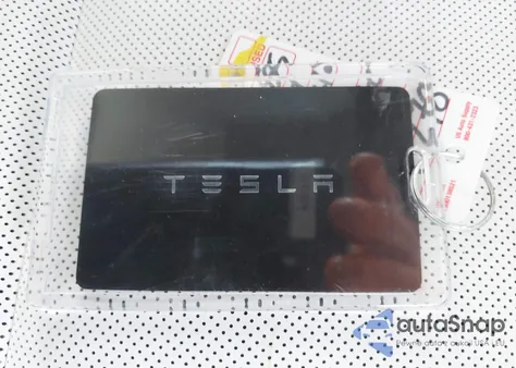 2024 Tesla Model X Long Range z USA, uszkodzony, nr VIN 7SAXCBE52RF441278